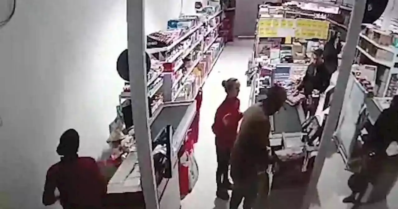 Hasta la leche se llevaron: violento atraco en el sur de Bogotá quedó registrado en video