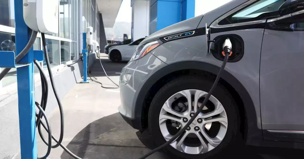 4 reasons why now is a good time to buy an electric vehicle