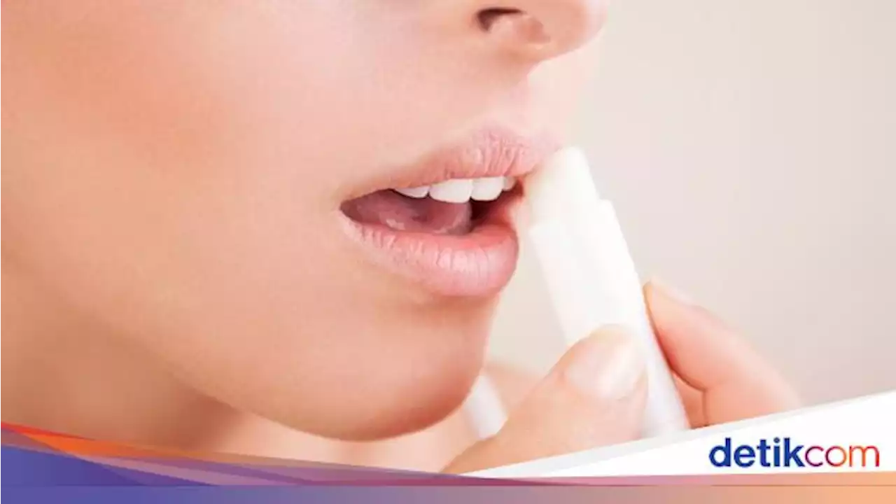 5 Cara Agar Bibir Tidak Hitam Menurut Ahli Kecantikan, Apa Saja?