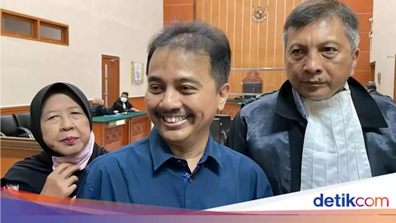 Roy Suryo Bebas Usai Jalani Vonis 9 Bulan Bui di Kasus Meme Stupa