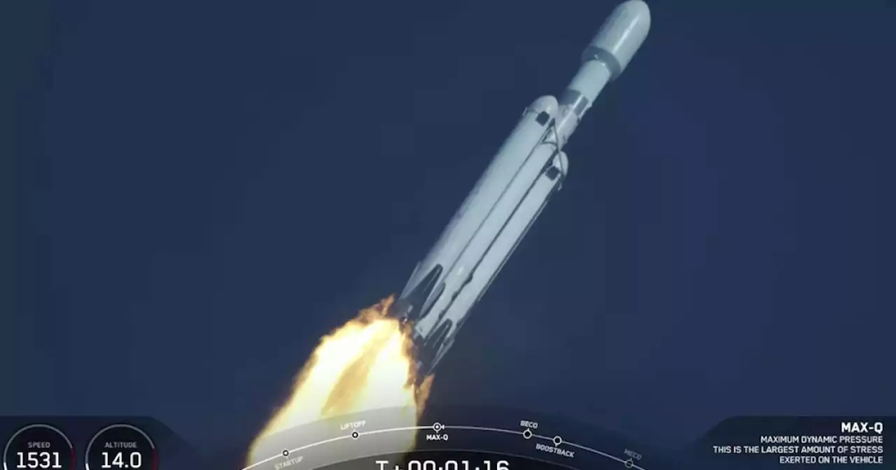 How to watch SpaceX launch its triple-booster Falcon Heavy | Digital Trends