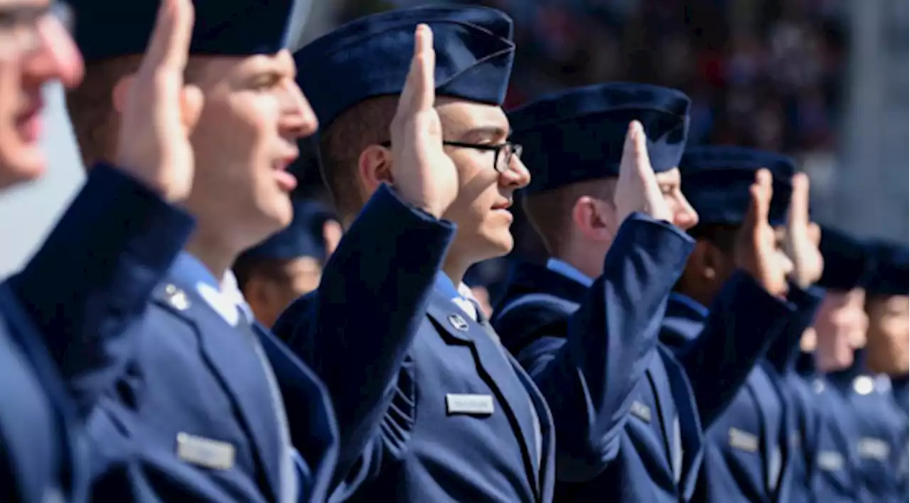 Air Force restarts bonuses less than 2 weeks after saying it was too low on cash