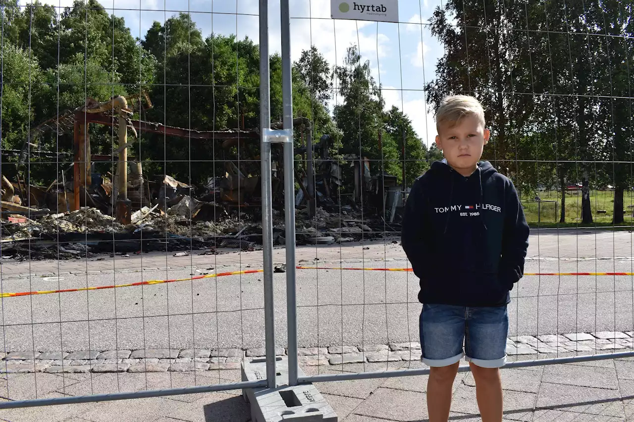 Tages nya skolbyggnad brann ner