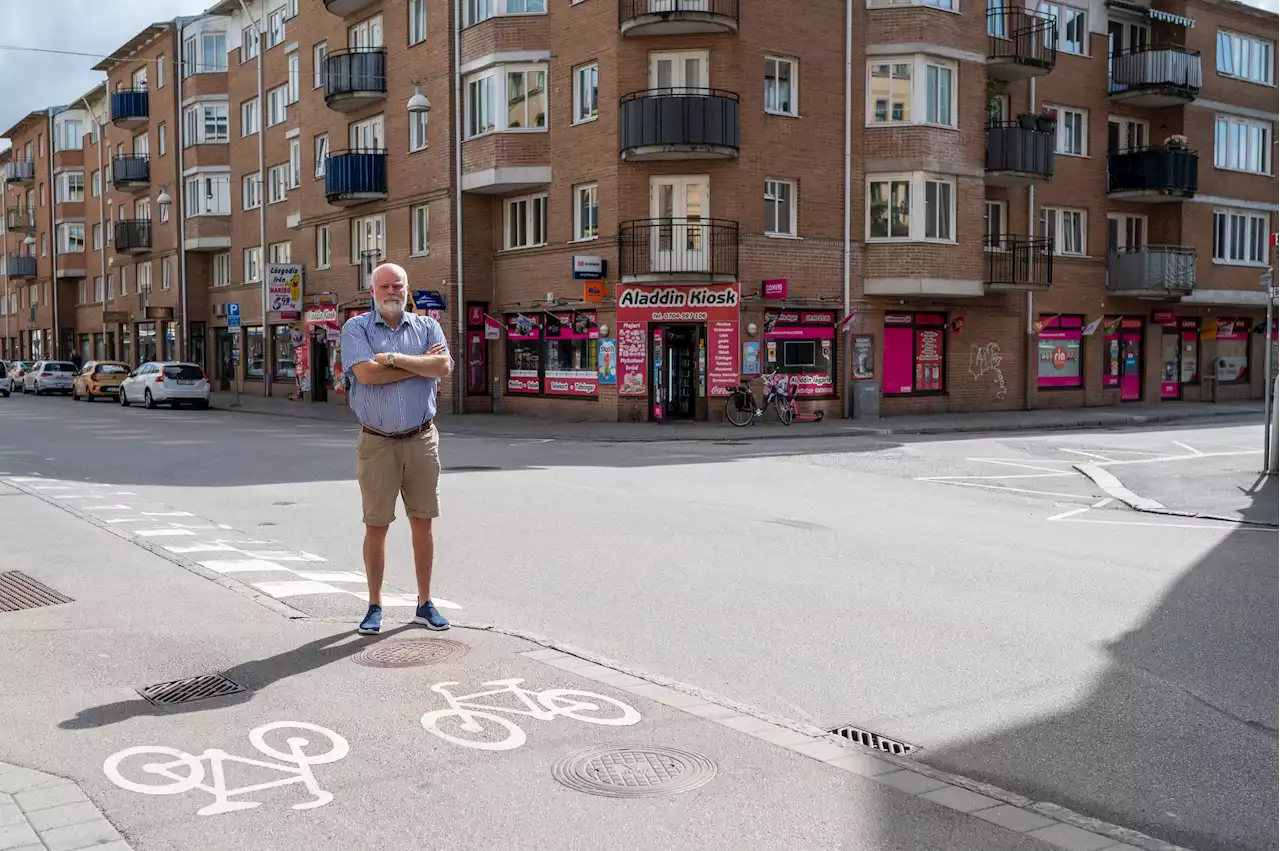 Trafiken på Brogatan skrämmer – laglöst område enligt boende