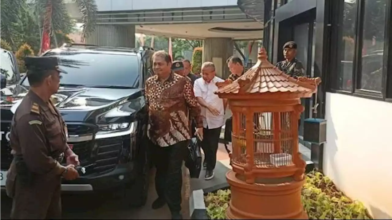 Kemenko Perekonomian Bantah Pengawal Airlangga Ancam Tembak Wartawan: Tidak Dibekali Senjata