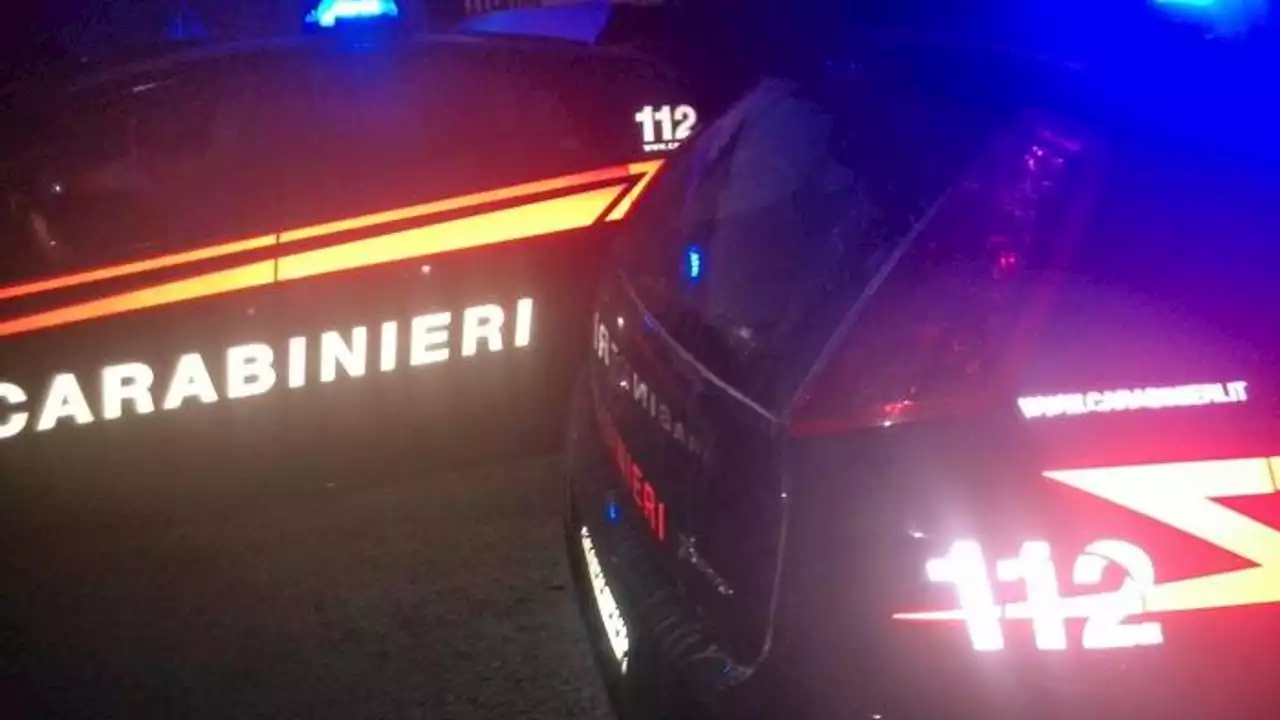 Napoli, due ragazzini aggrediti e accoltellati: hanno 12 e 15 anni