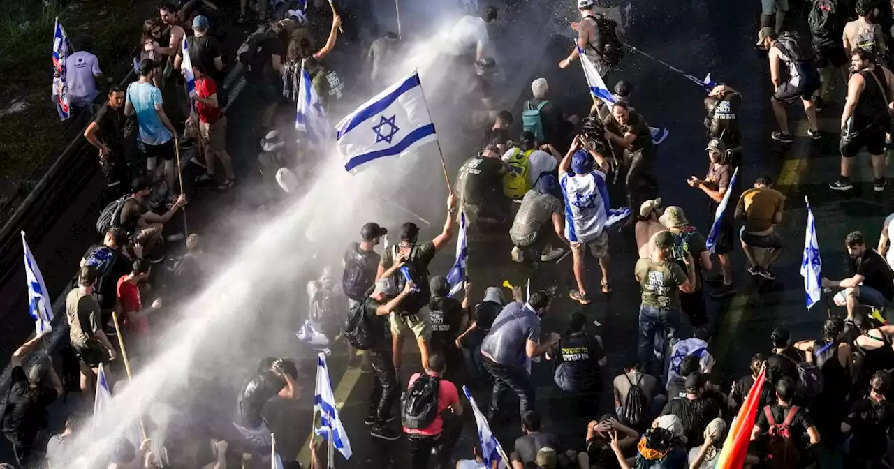 Netanyahu ignores Biden — and masses of Israeli protesters — to step back from democracy