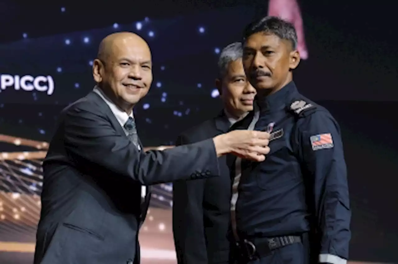 Armizan: Govt considering recommendation to gazette rescue personnel service medals as federal award