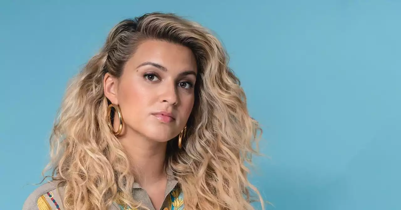 Tori Kelly, 30, 'rushed to hospital with blood clots around vital organs'