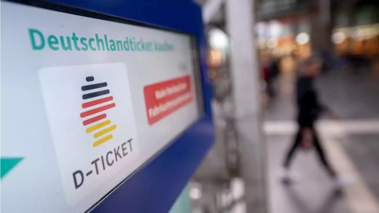 Ferien: Immer mehr Berliner kaufen Deutschlandticket