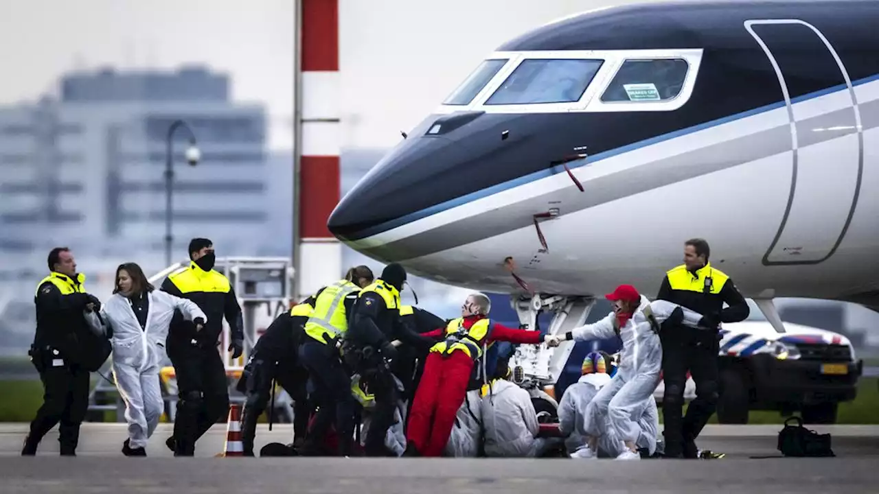 Mensen ontvangen ten onrechte waarschuwing van OM: 'We waren niet op Schiphol'