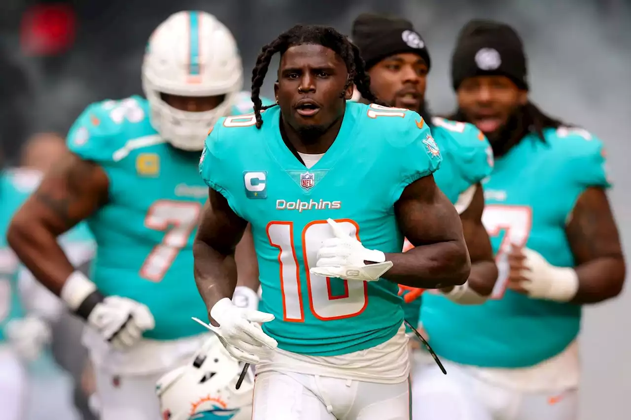 Dolphins WR Tyreek Hill resolves dispute with South Florida marina worker