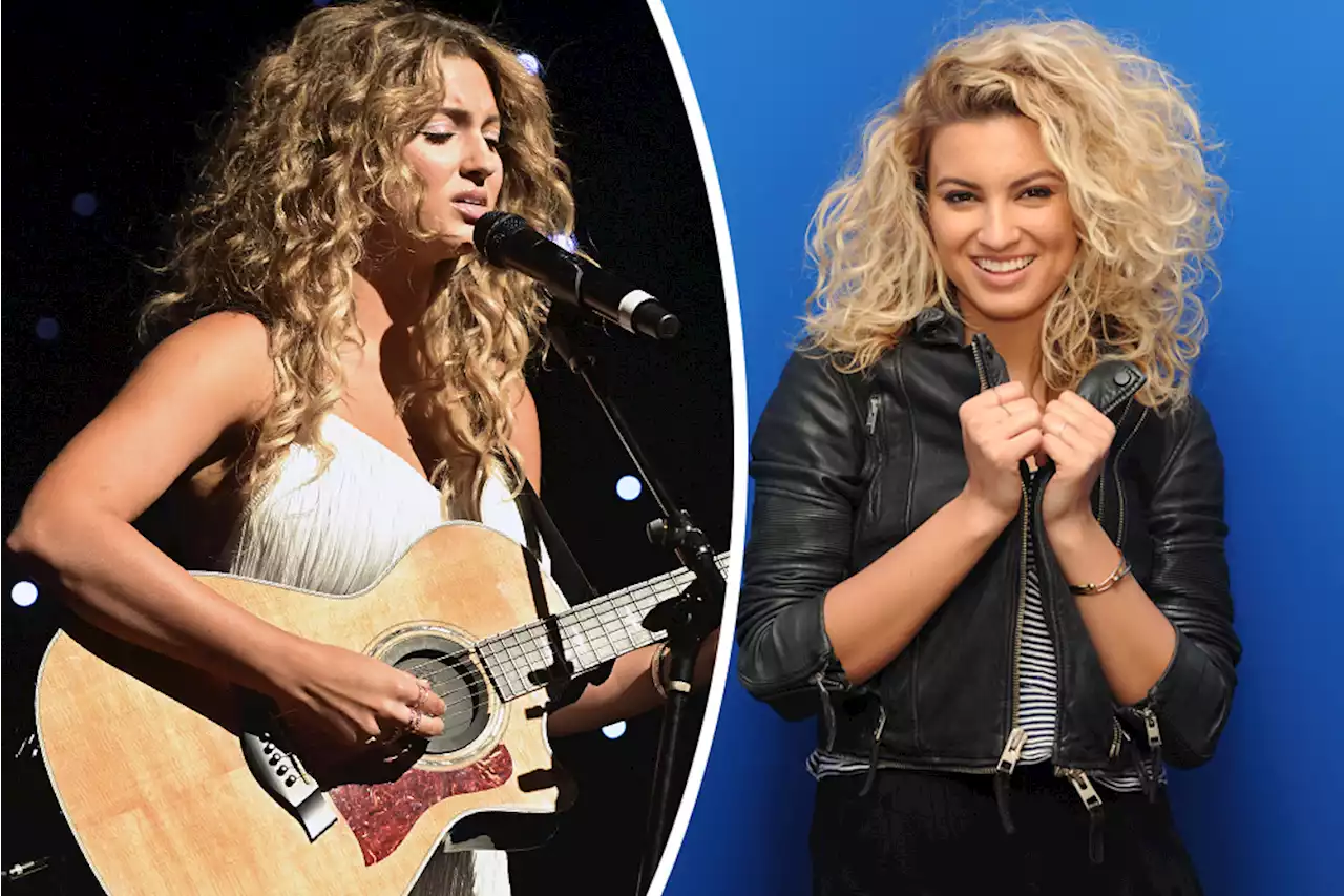 Tori Kelly in ‘really serious’ condition after collapsing, being rushed to hospital