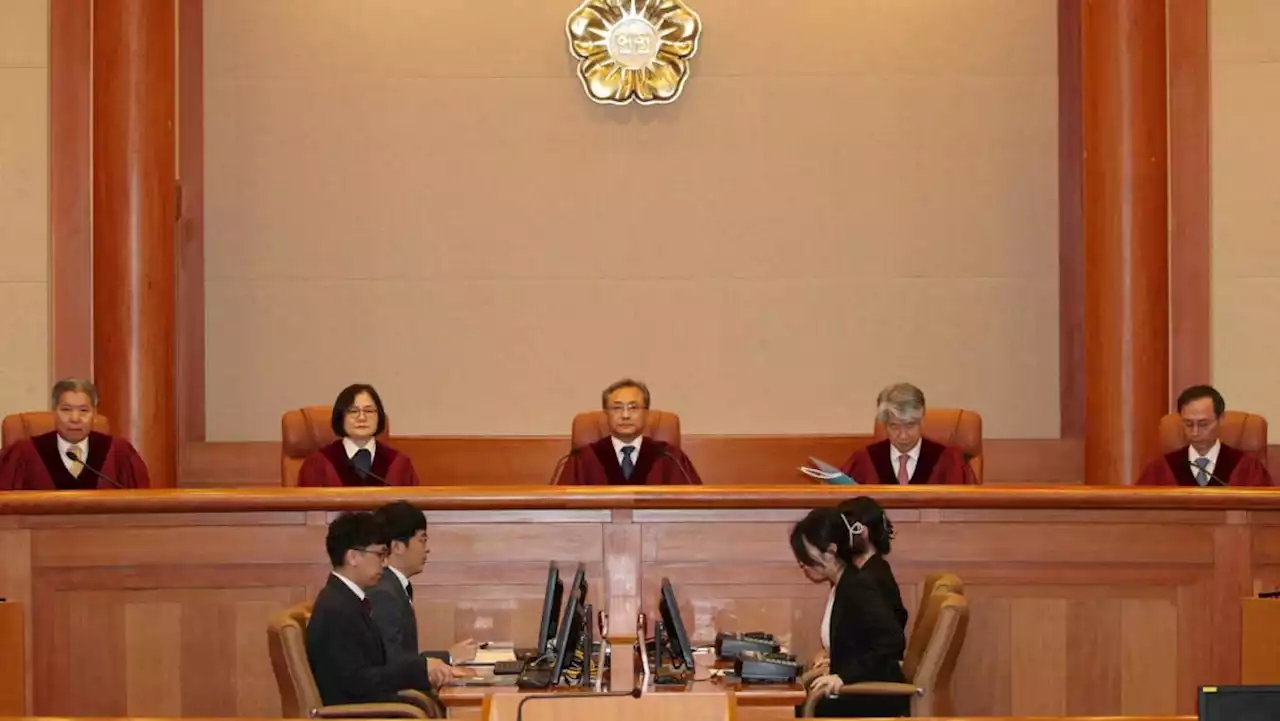 Anger in South Korea as court rejects removing minister over Halloween crush