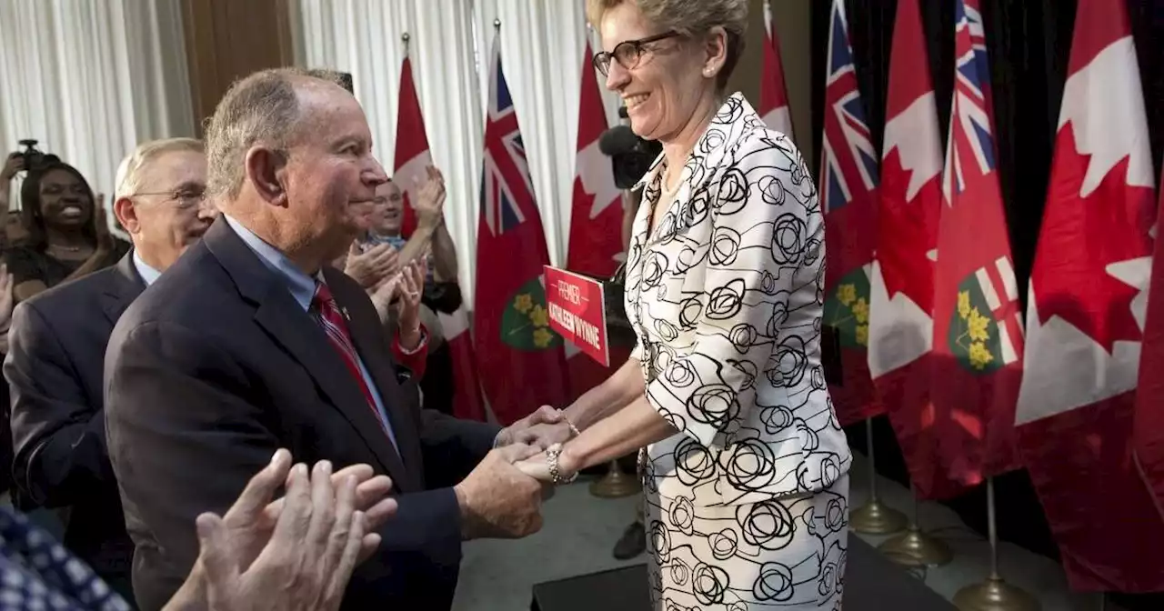 Monte Kwinter, former cabinet minister who was Ontario’s oldest MPP, dies at 92