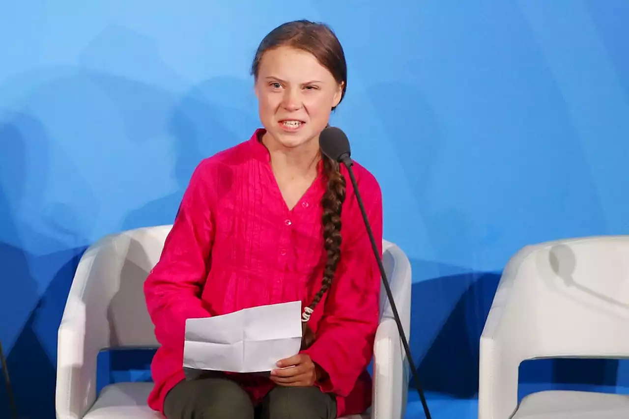 Greta Thunberg é condenada a multa por desobedecer à polícia na Suécia