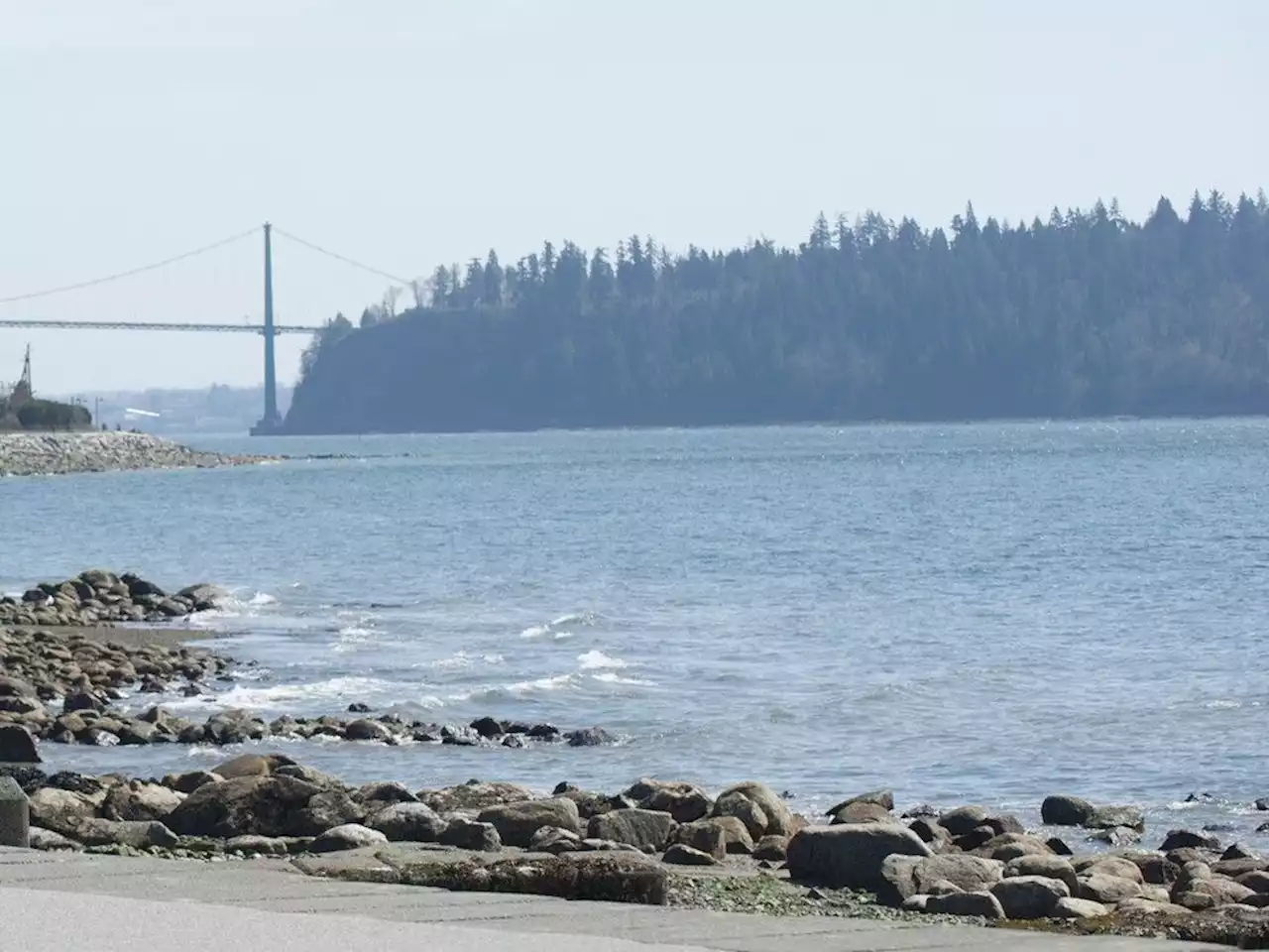 Ontario senior presumed drowned off West Vancouver beach