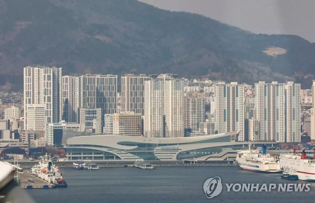 부산항국제여객터미널 출국장 체류시간 늘어난다 | 연합뉴스