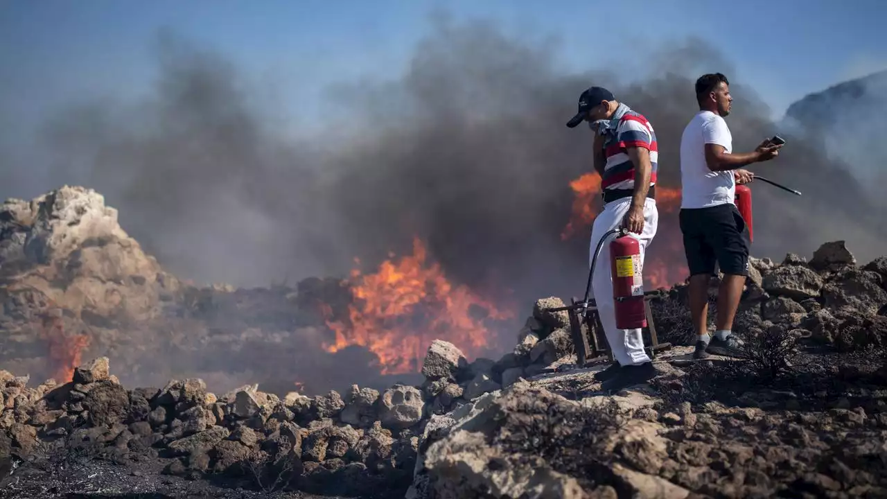 Experte zu Bränden auf Rhodos: 'Extreme Feuer' nehmen zu