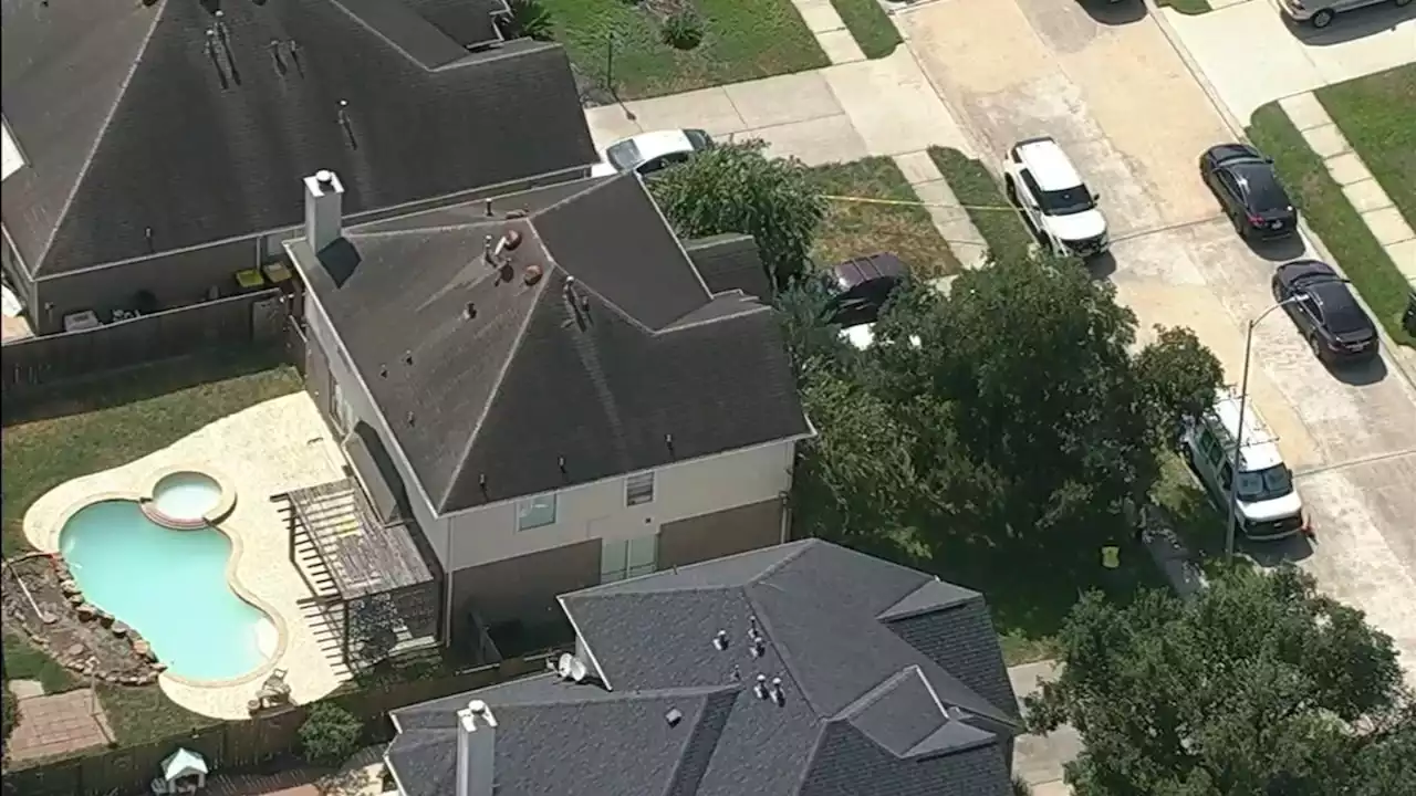 5-year-old with autism found unresponsive in Pearland pool and hospitalized, police say