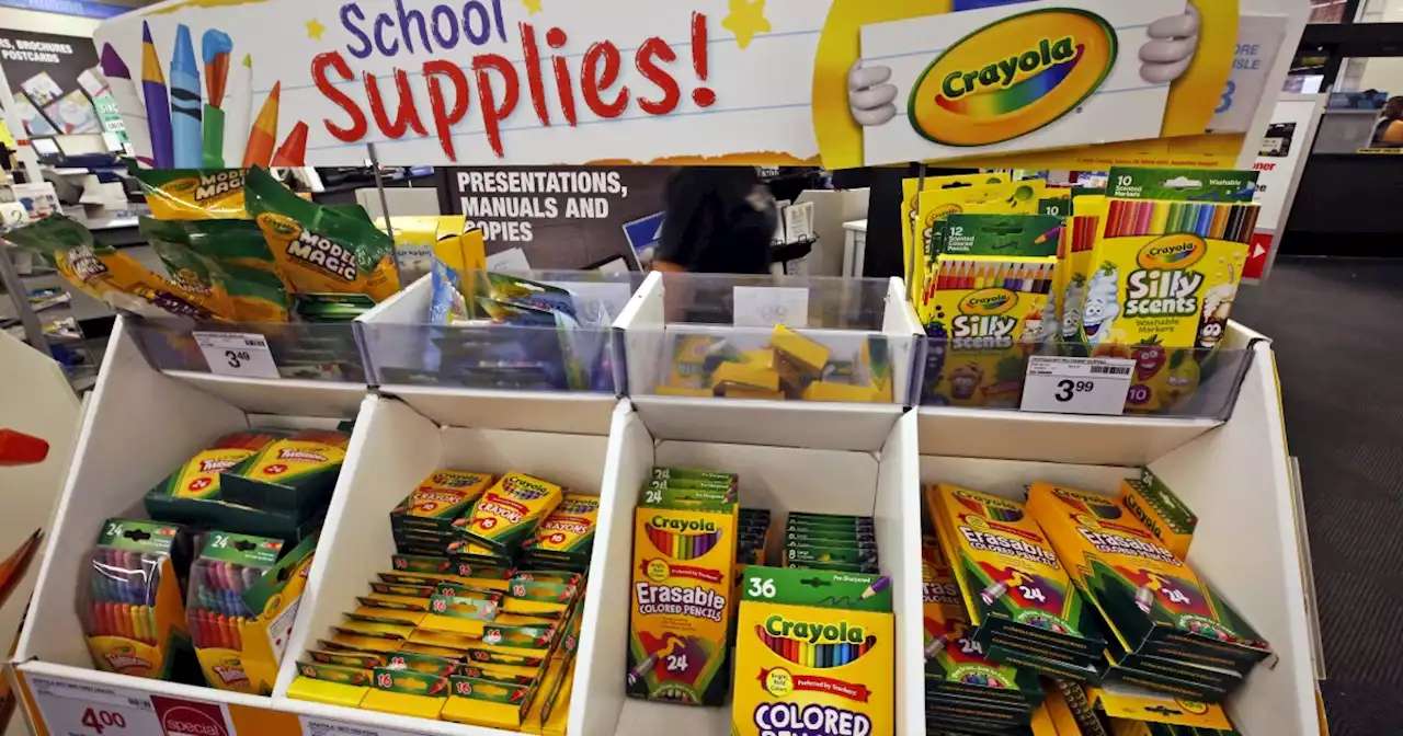 Parents, teachers expected to spend more this year on back-to-school shopping