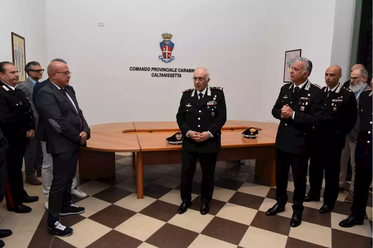 Carabinieri, gen. Castello visita Comando Caltanissetta