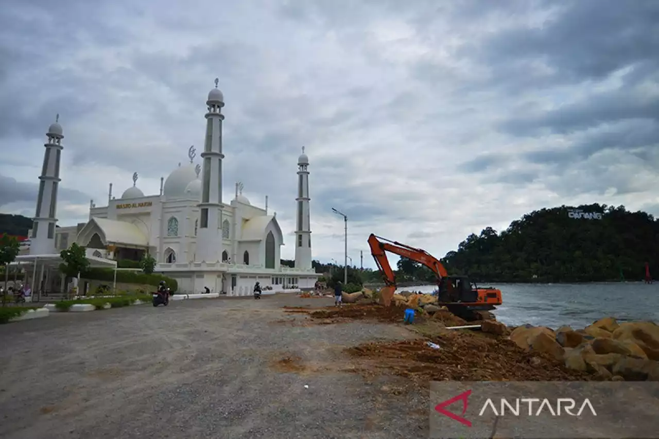 Kebanyakan kota besar di Indonesia diprakirakan berawan