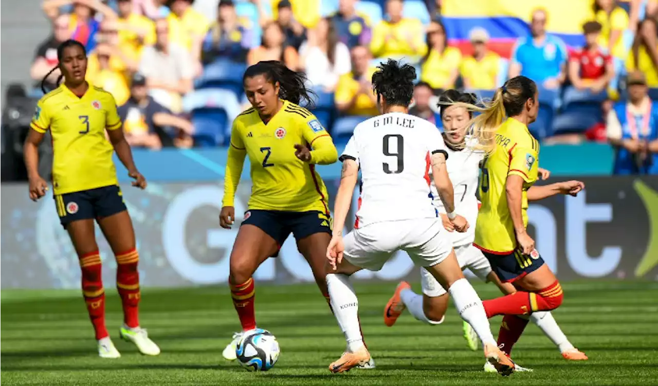 Técnico de Corea no perdonó la derrota y apuntó al VAR por el penal a Colombia