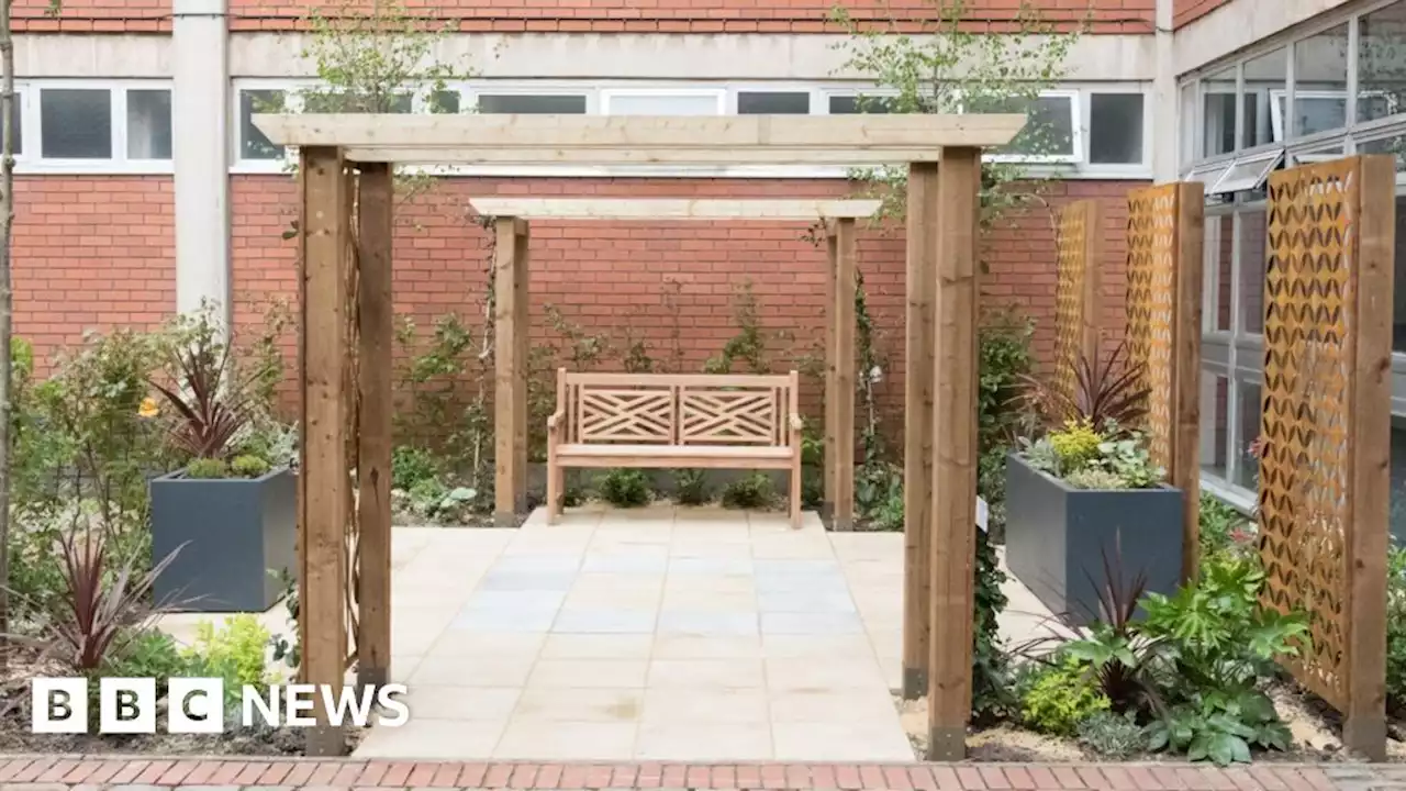 Leicester Royal Infirmary opens rehabilitation garden