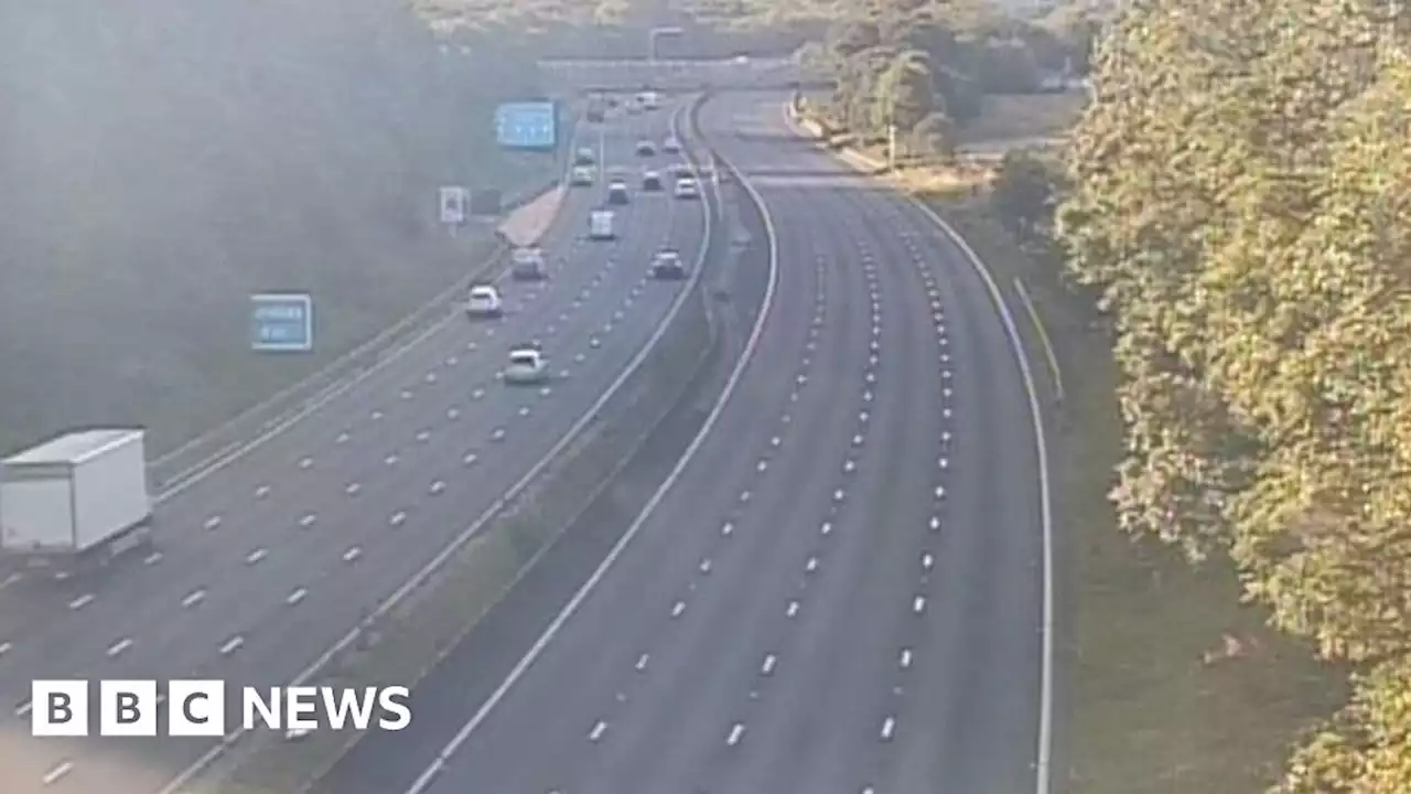 M1 closed after lorry crash near Wakefield