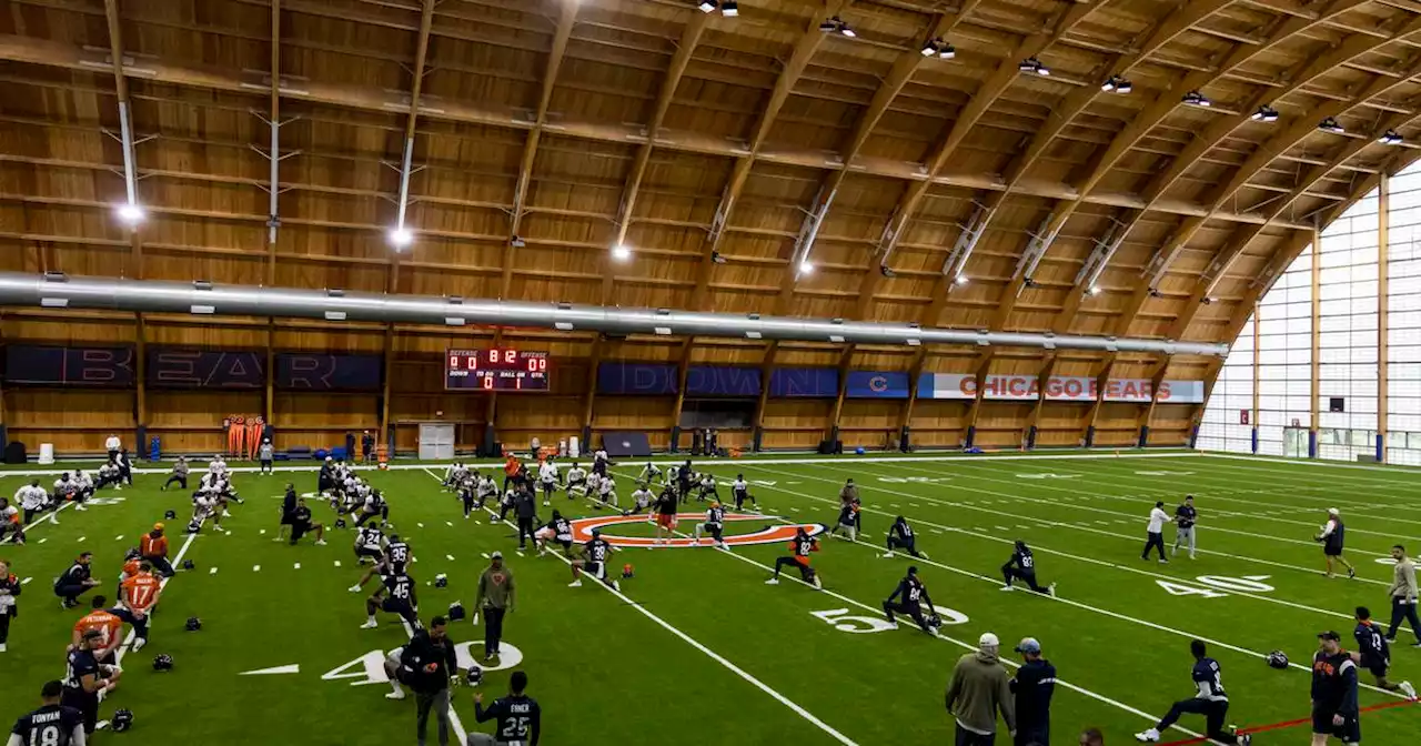 Chicago Bears move 1st training camp practice indoors