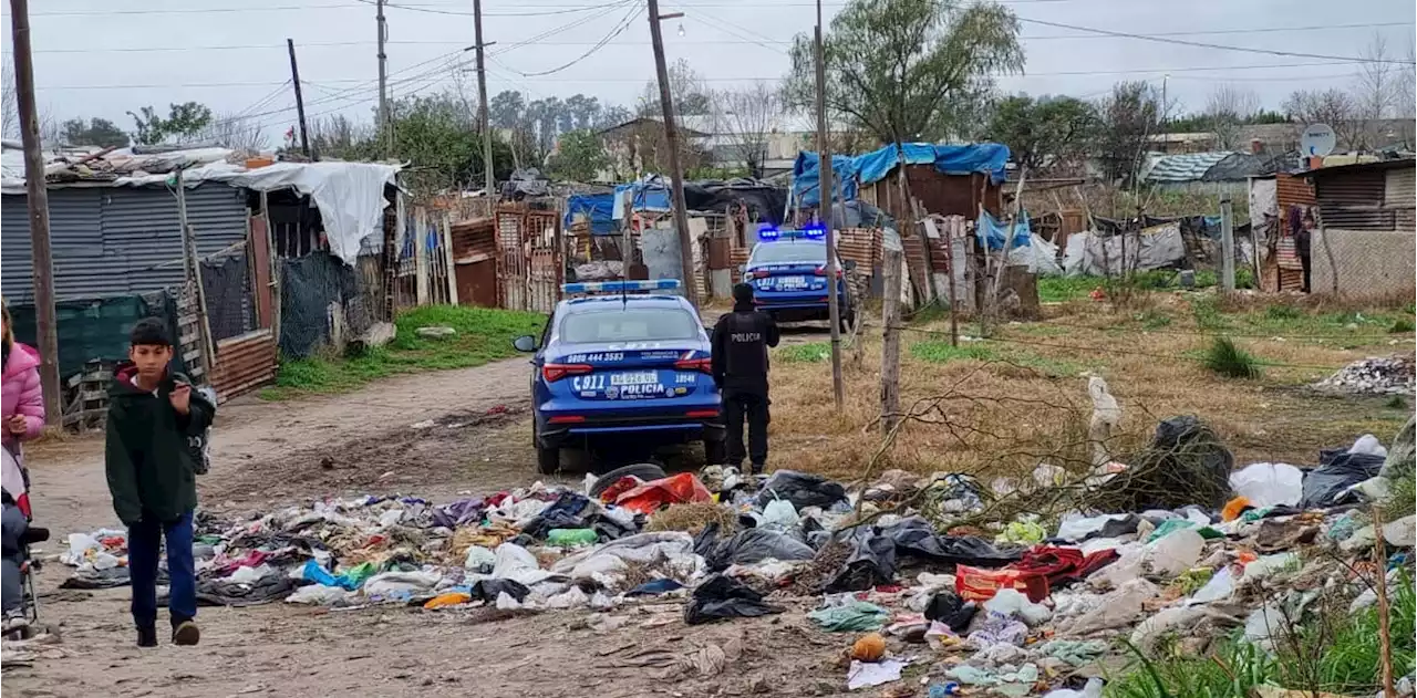 'Corridas y disparos' en Rosario: hallaron a un joven de 20 años asesinado de seis balazos