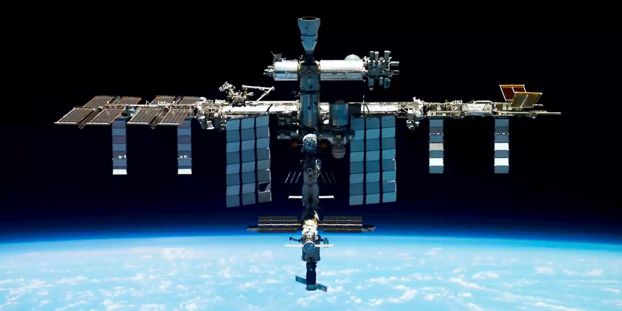 NASA power outage temporarily halts contact with space station