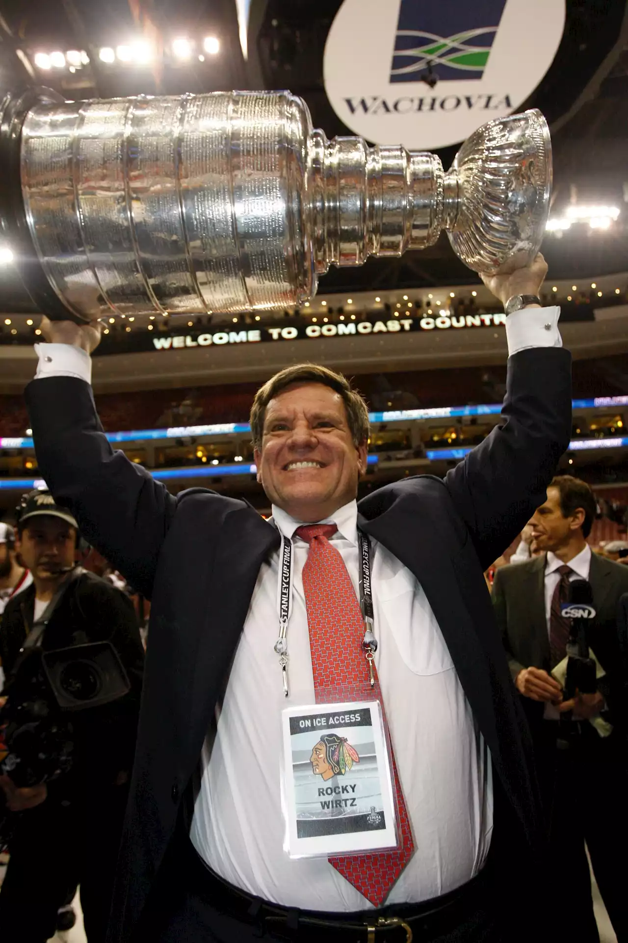 Source: Rocky Wirtz, chairman of the Blackhawks, dead at 70