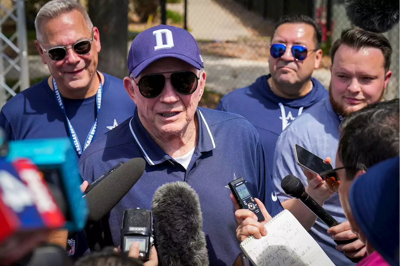 What Cowboys owner Jerry Jones said about the Super Bowl ring he gave Clarence Thomas