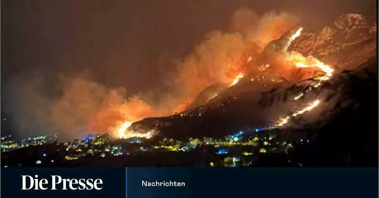 Waldbrände südlich der Adria-Stadt Dubrovnik