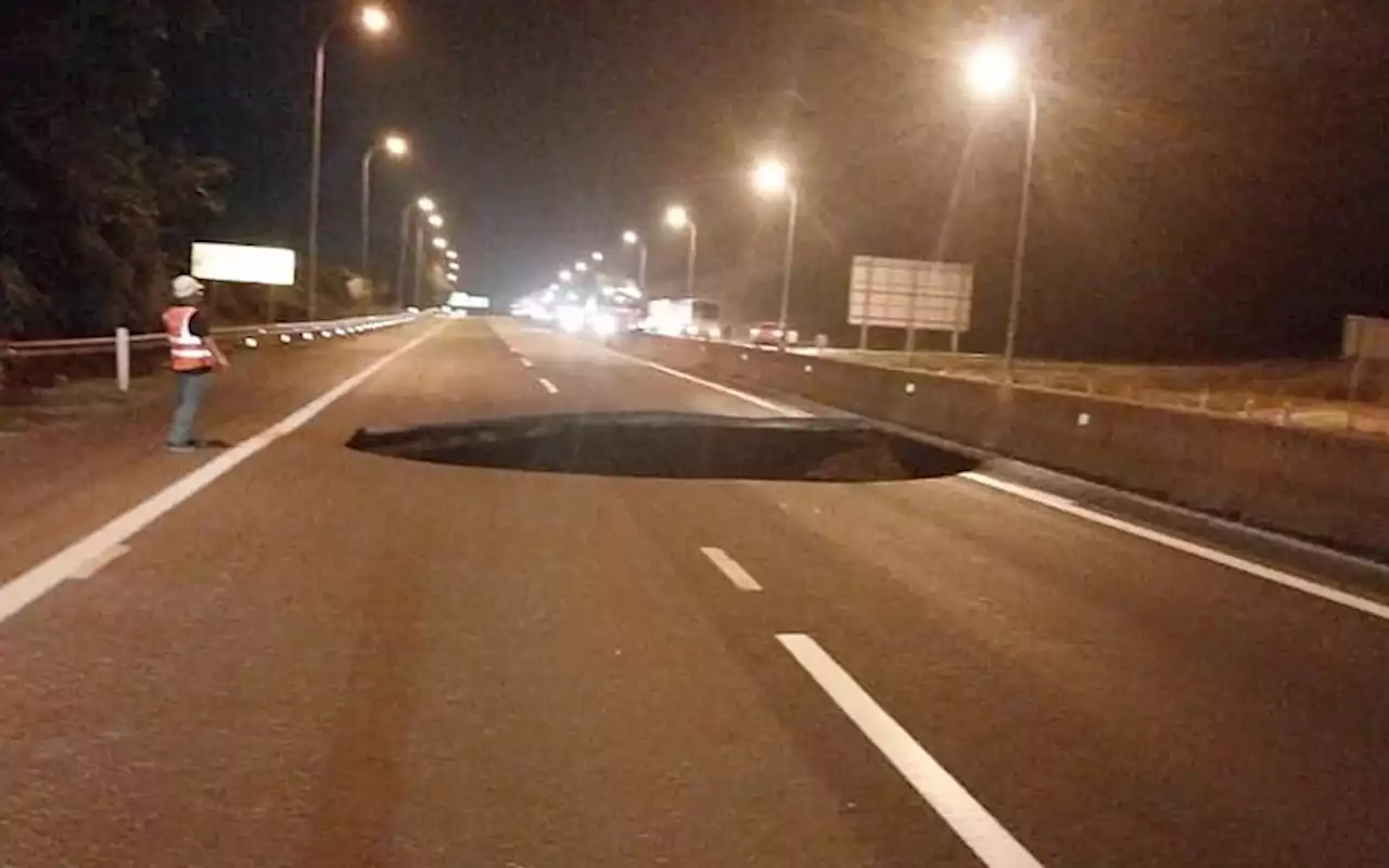 Collapse of ECRL tunnel caused sinkhole along KL-Karak expressway