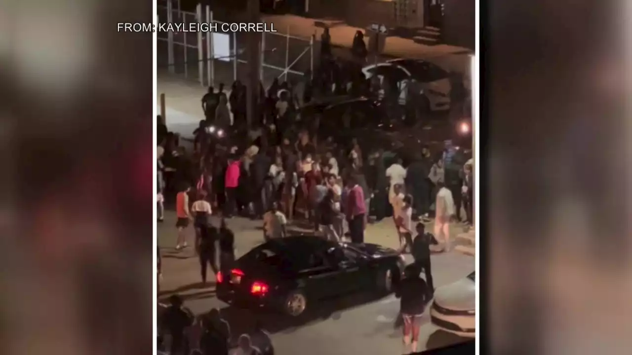 Video: Unruly crowds outnumber police, overwhelm Philadelphia gas station parking lot during car meetup