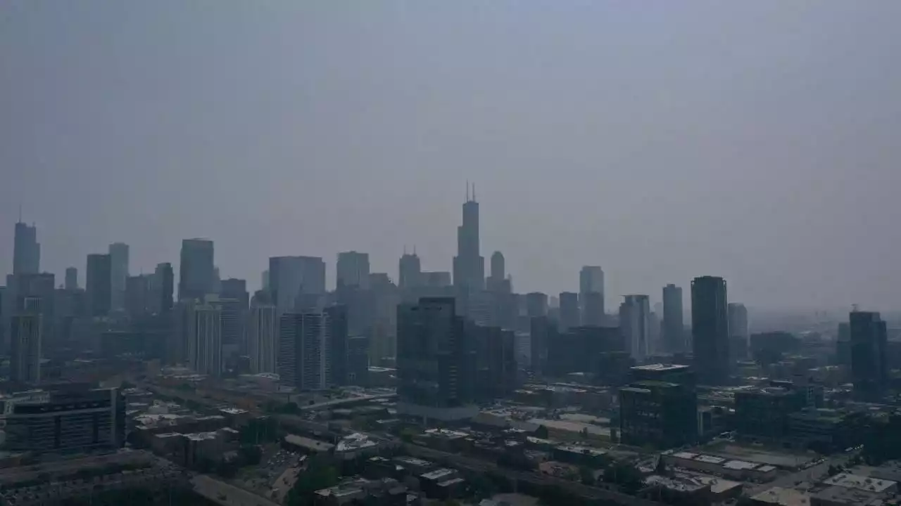 Poor air quality, sweltering heat and severe storms draw Chicagoans indoors Wednesday