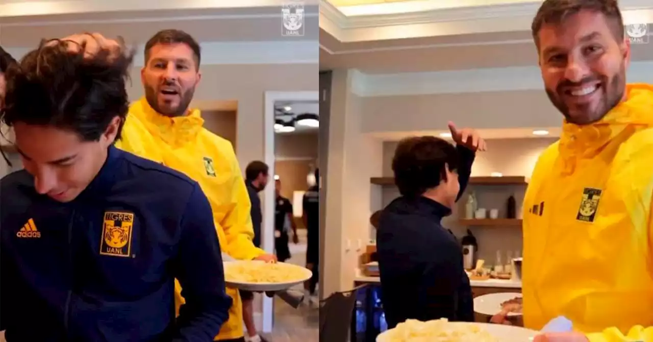 Gignac vuelve a sonrojar a Lainez, el ‘más guapo’: ‘Ahí viene este güey’ (VIDEO)