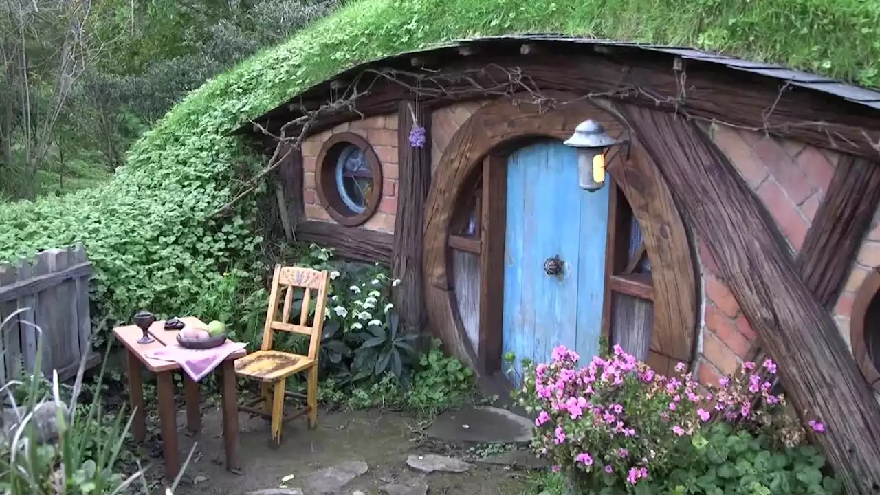 Video: World Cup brings more visitors to 'Hobbiton' film set