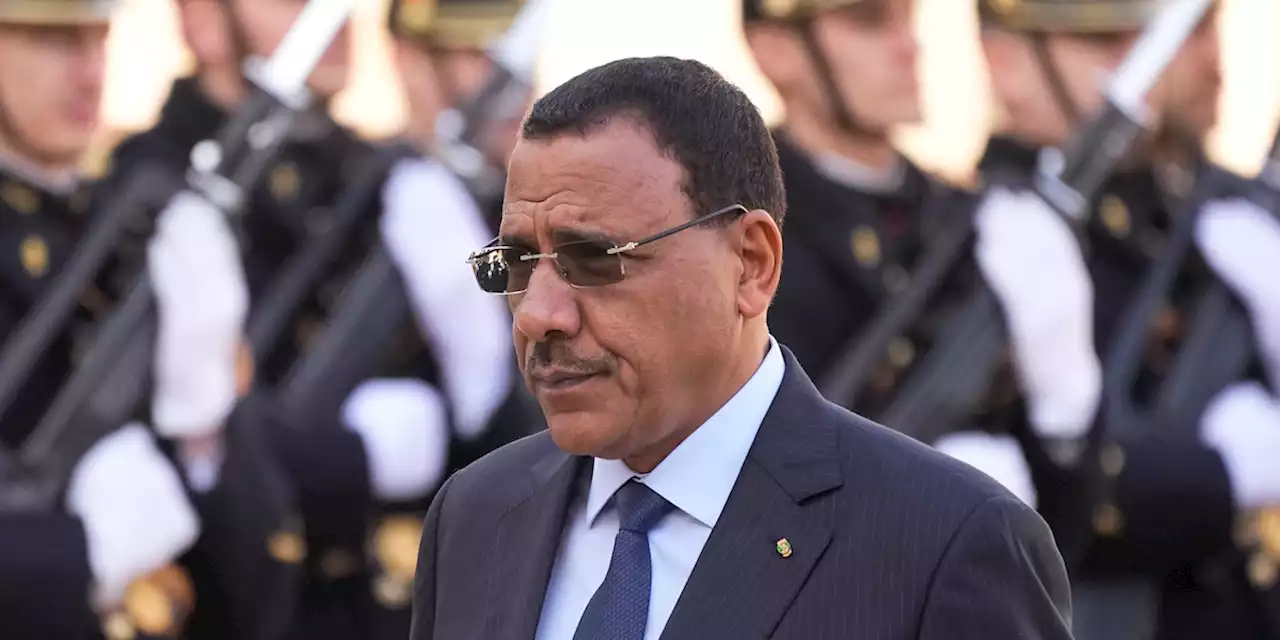 La Guardia presidenziale del Niger ha circondato la residenza del presidente: non è ancora chiaro se sia un tentativo di colpo di stato - Il Post