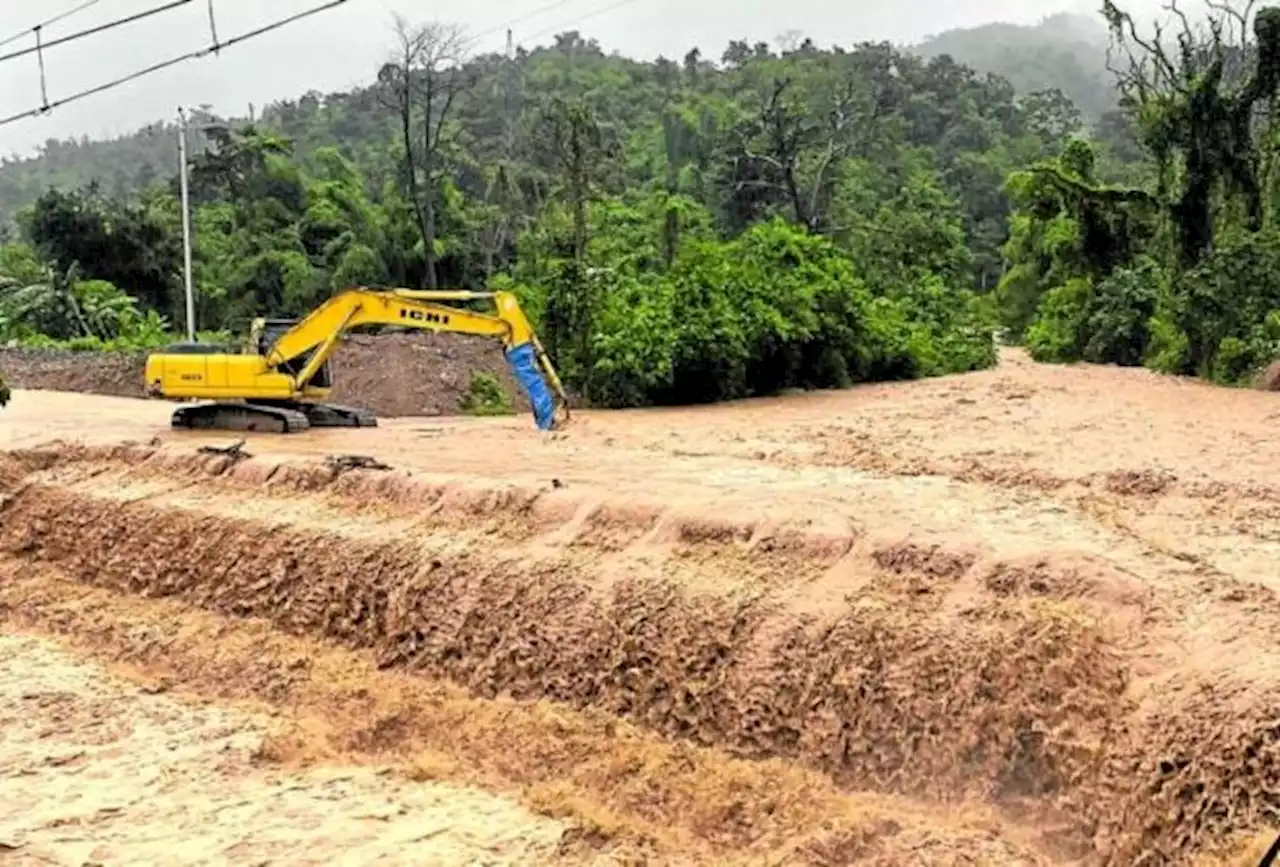 Super Typhoon Egay pummels Northern Luzon