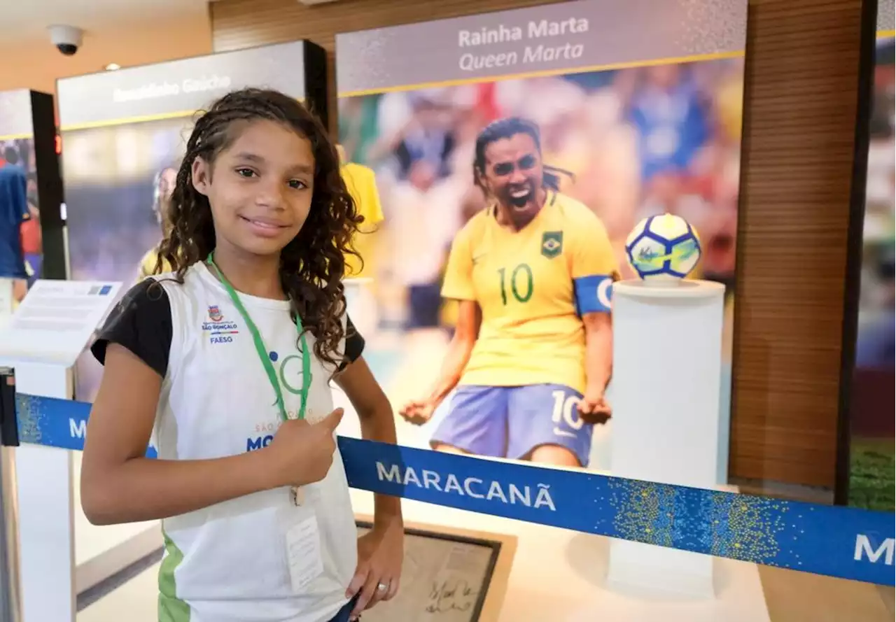 Alunos do projeto 'São Gonçalo em Movimento' visitam o Maracanã pela 1ª vez