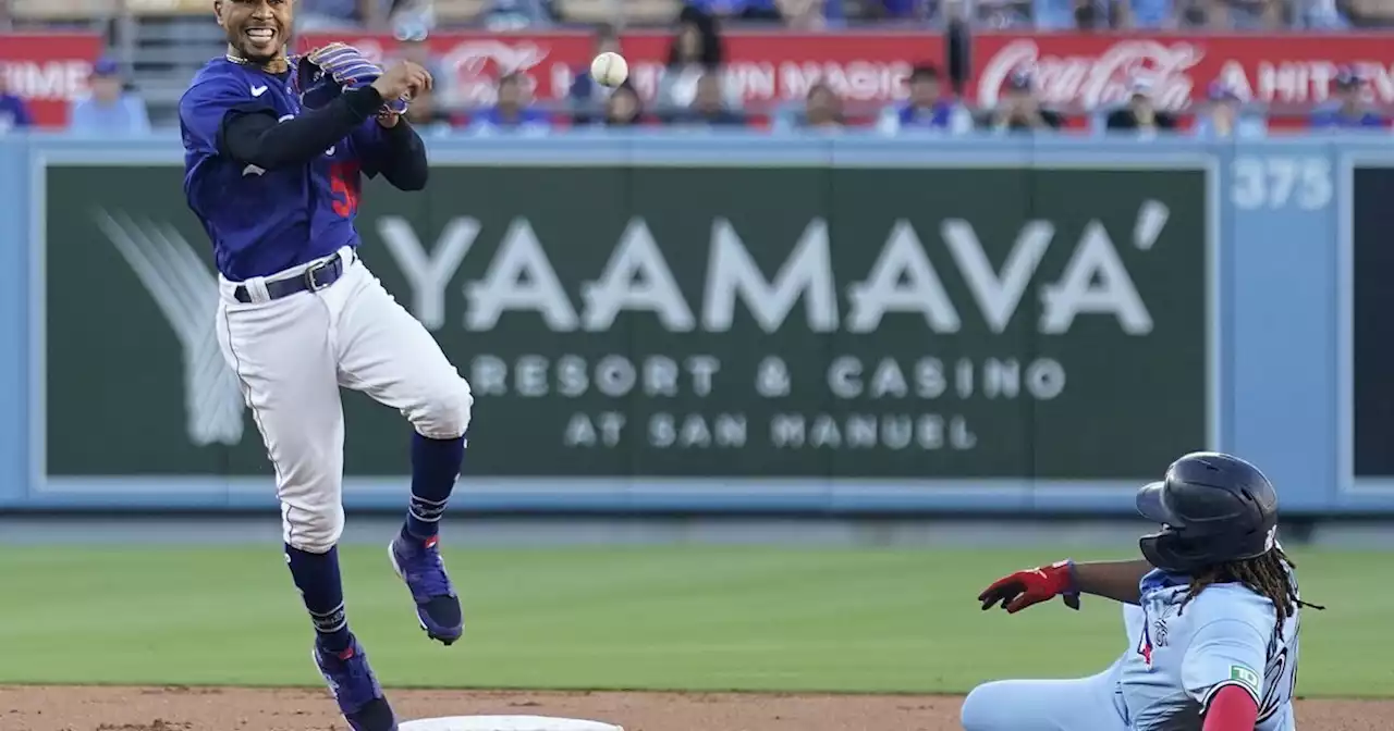 Dodgers complete comeback against Blue Jays with walk-off in 10th