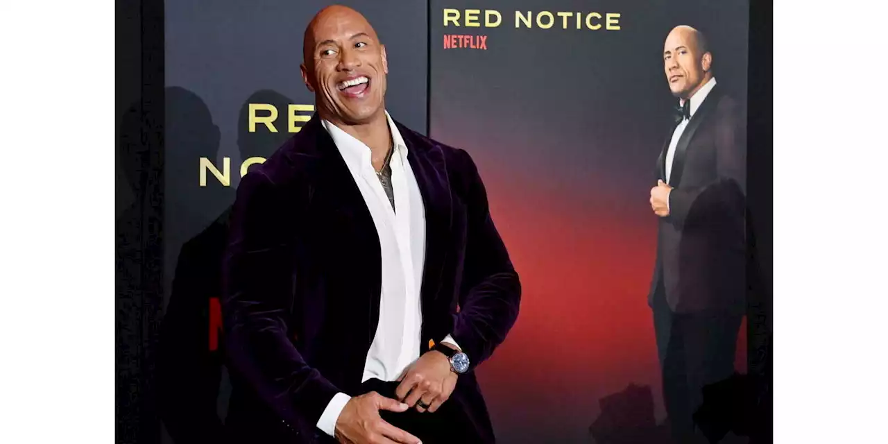 Le comédien Dwayne Johnson fait un gros chèque aux grévistes de Hollywood