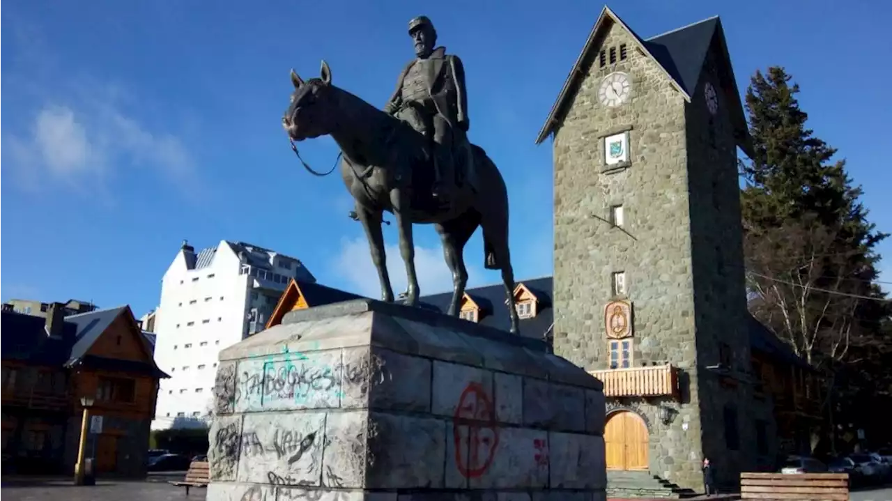 Polémica en Bariloche por el traslado del monumento a Roca: 'Es muy molesto'