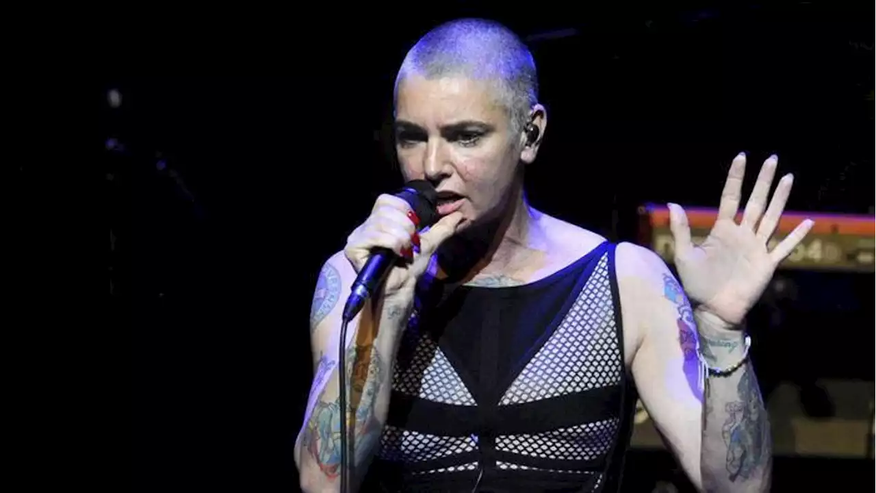 Sinéad O’Connor, il successo di “Nothing Compares 2 U” e gli sputi a Prince