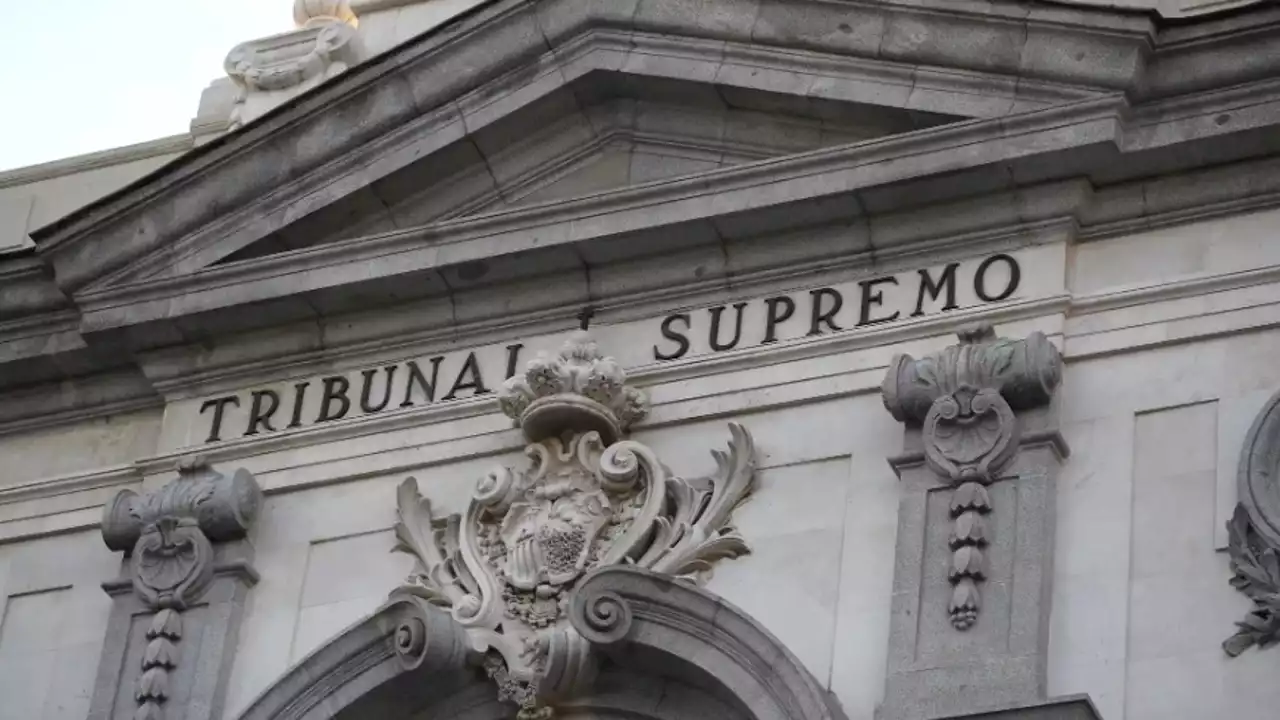 El Supremo avala pasar interinos a funcionarios sin oposiciones para reducir la temporalidad