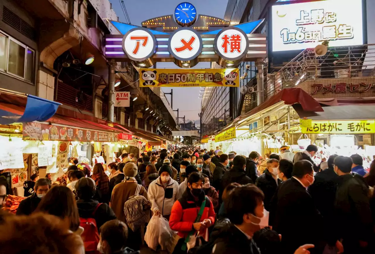 Japan sees record drop in population